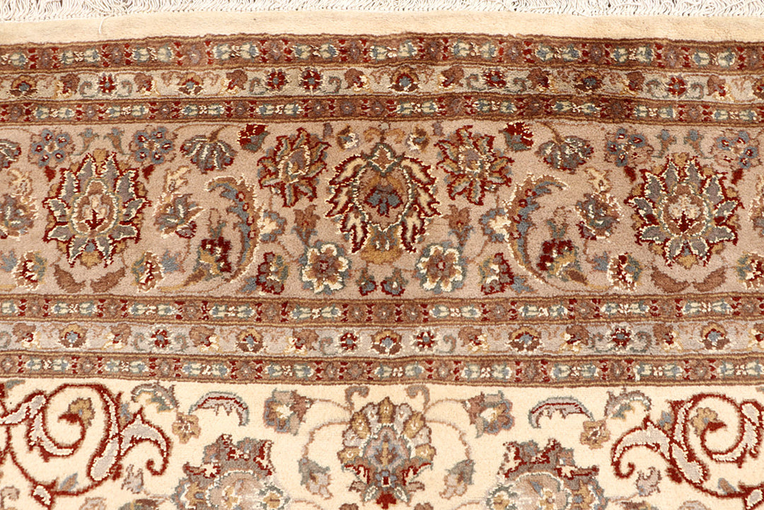 Cornsilk Isfahan 7' 11 x 10' 8 - No. 68575 - ALRUG Rug Store