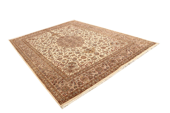 Cornsilk Isfahan 7' 11 x 10' 8 - No. 68575 - ALRUG Rug Store