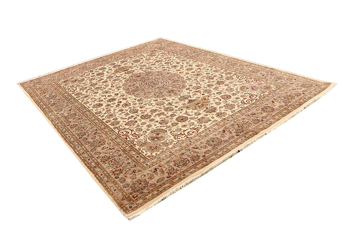 Blanched Almond Isfahan 8' x 10' 3 - No. 68585 - ALRUG Rug Store