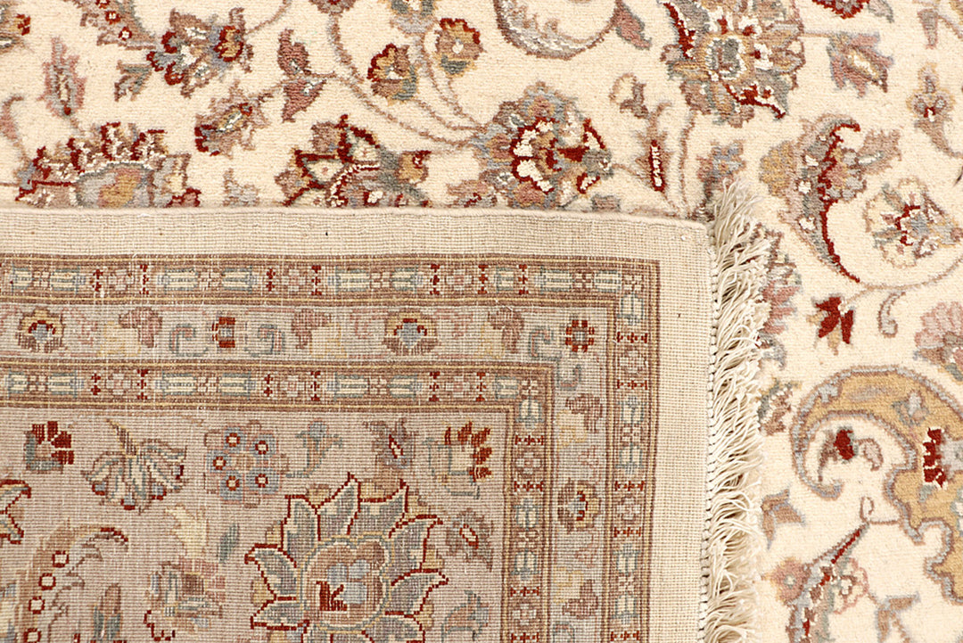 Blanched Almond Isfahan 8' x 10' 3 - No. 68585 - ALRUG Rug Store