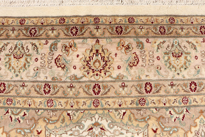 Blanched Almond Isfahan 7' 10 x 9' 11 - No. 68586 - ALRUG Rug Store