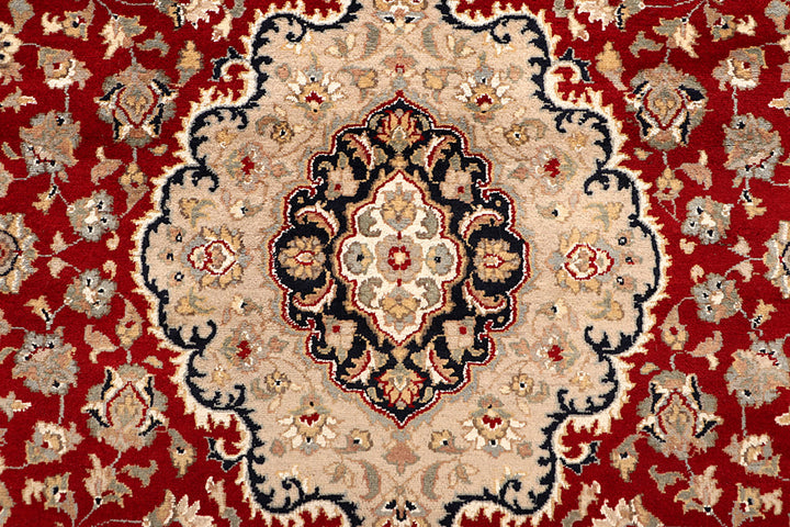 Firebrick Isfahan 5' 6 x 7' 11 - No. 68736 - ALRUG Rug Store