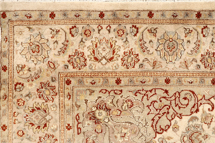 Blanched Almond Isfahan 5' 5 x 7' 11 - No. 68742 - ALRUG Rug Store