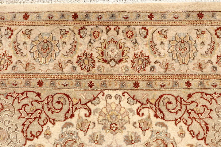 Blanched Almond Isfahan 5' 5 x 7' 11 - No. 68742 - ALRUG Rug Store