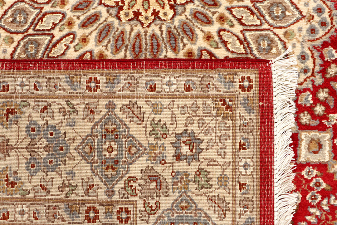 Firebrick Gombud 5' 6 x 8' - No. 68751 - ALRUG Rug Store