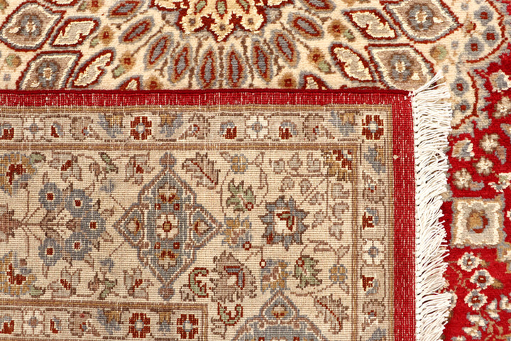 Firebrick Gombud 5' 6 x 8' - No. 68751 - ALRUG Rug Store