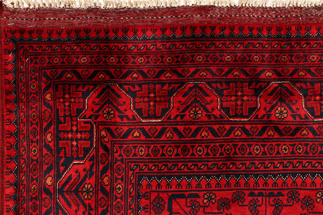 Dark Red Khal Mohammadi 4' 11 x 6' 6 - No. 68907