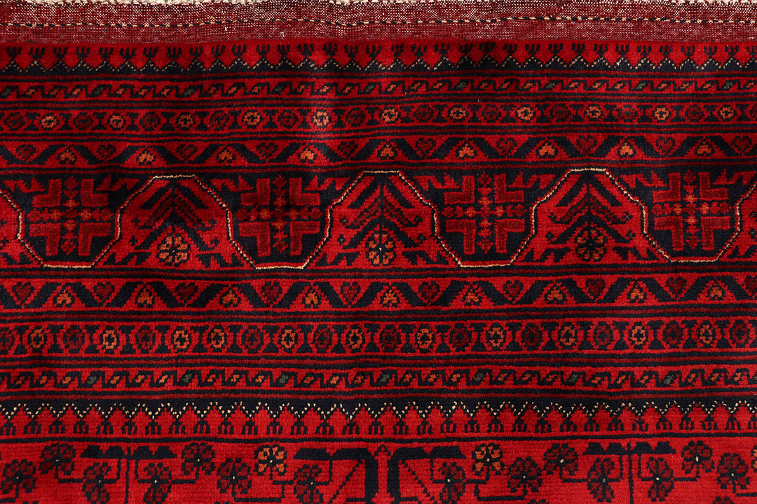 Dark Red Khal Mohammadi 4' 11 x 6' 6 - No. 68907