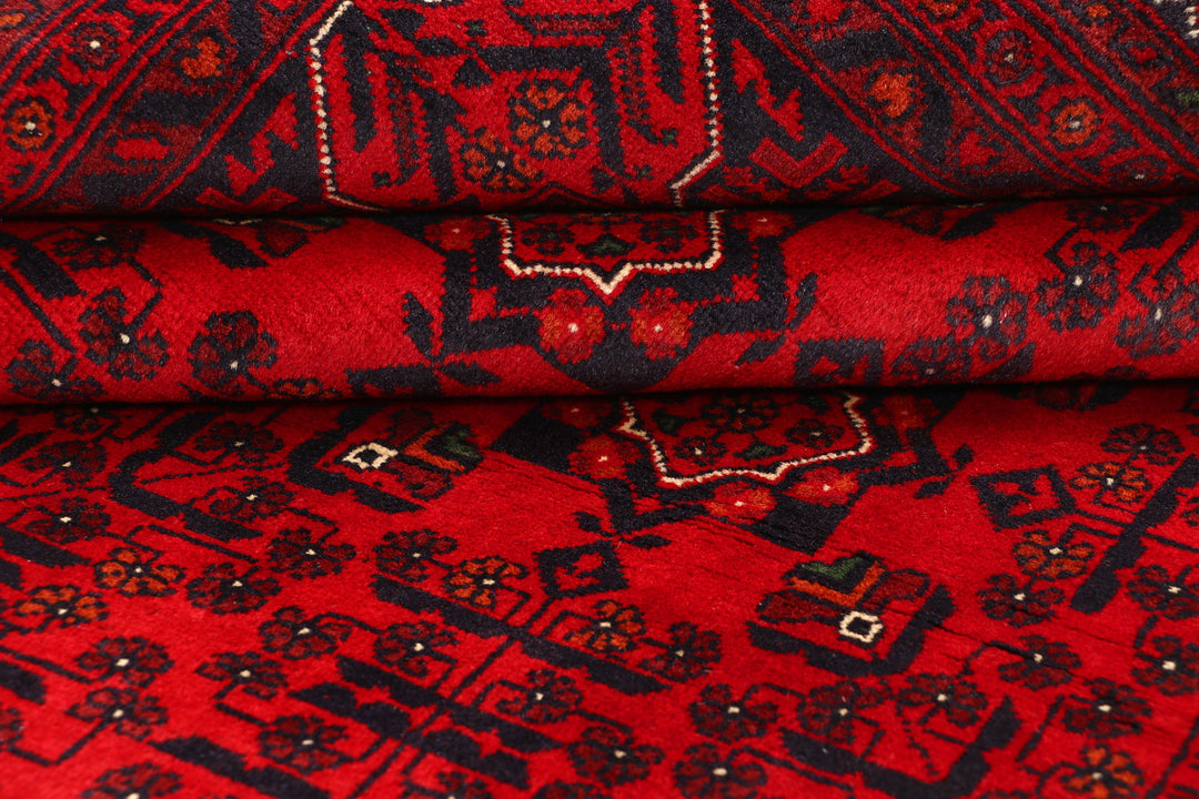 Dark Red Khal Mohammadi 4' 10 x 6' 5 - No. 68912