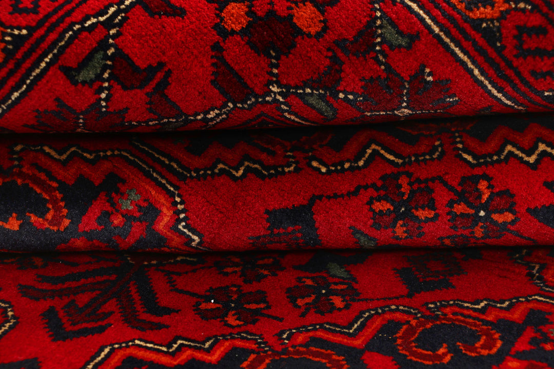 Dark Red Khal Mohammadi 4' 11 x 6' 3 - No. 68916