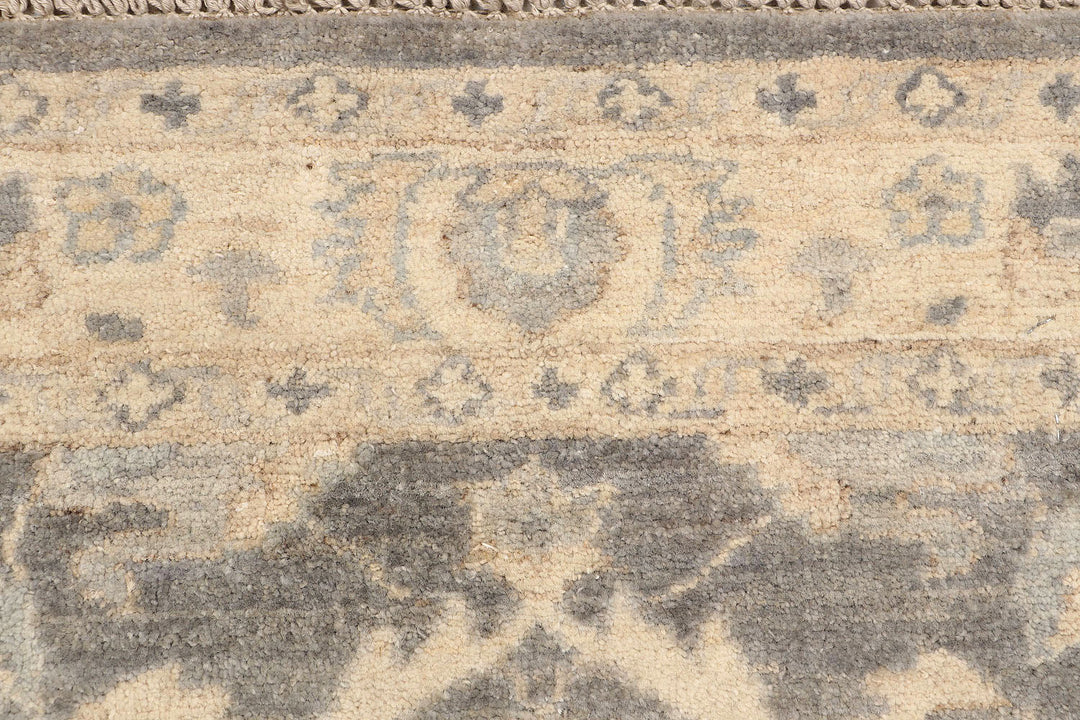 Dim Grey Ziegler 2' 6 x 9' 8 - No. 69106