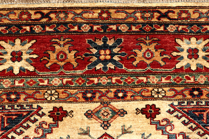 Cornsilk Kazak 5' x 6' 6 - No. 69139