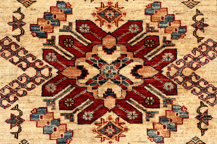 Cornsilk Kazak 5' x 6' 6 - No. 69139