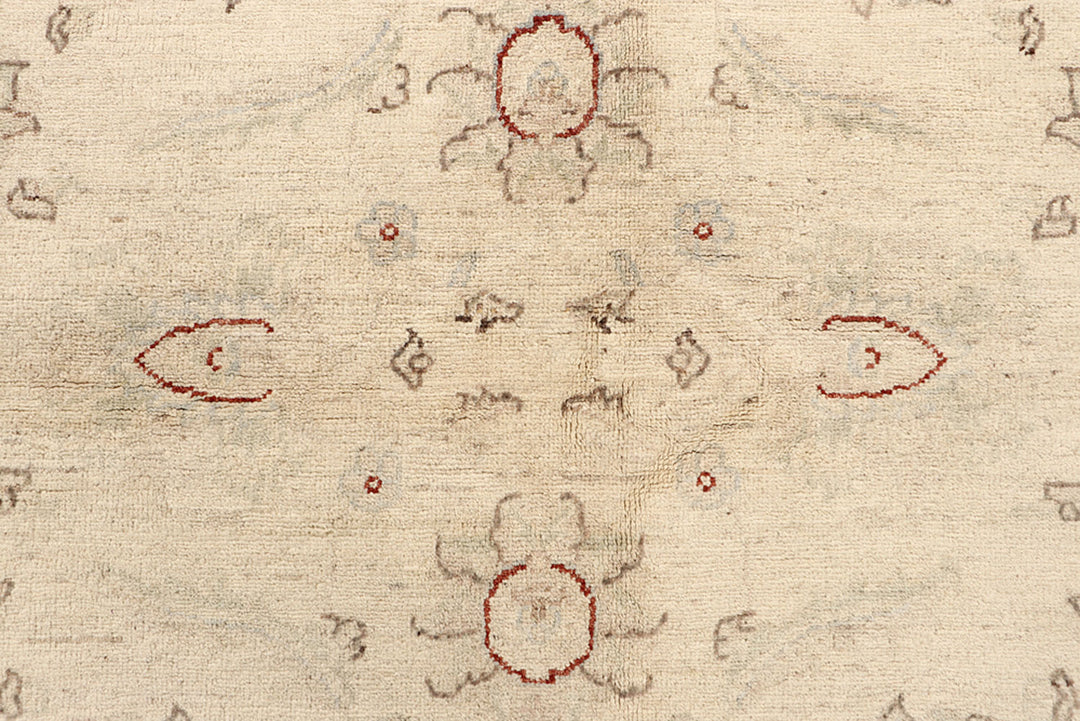 Bisque Oushak 5' 6 x 7' 9 - No. 69157