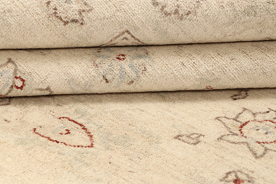 Bisque Oushak 5' 6 x 7' 9 - No. 69157