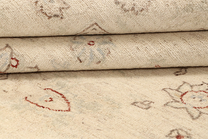 Bisque Oushak 5' 6 x 7' 9 - No. 69157