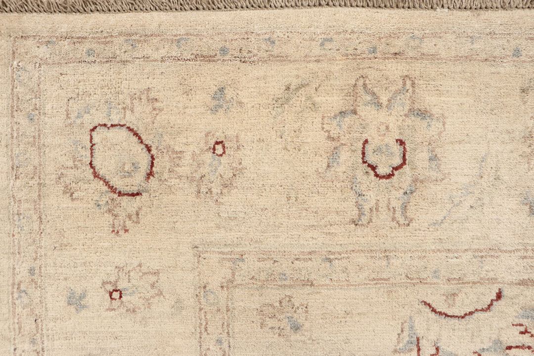 Bisque Oushak 5' 4 x 7' 10 - No. 69158