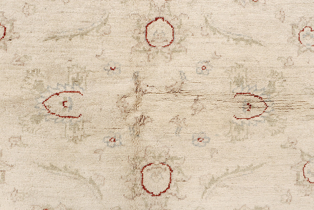 Bisque Oushak 5' 4 x 7' 10 - No. 69158