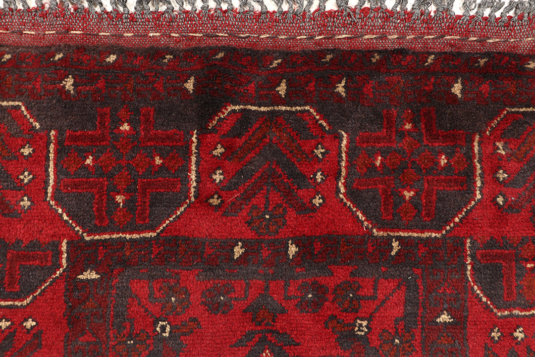 Firebrick Khal Mohammadi 2' 8 x 6' 5 - No. 69290