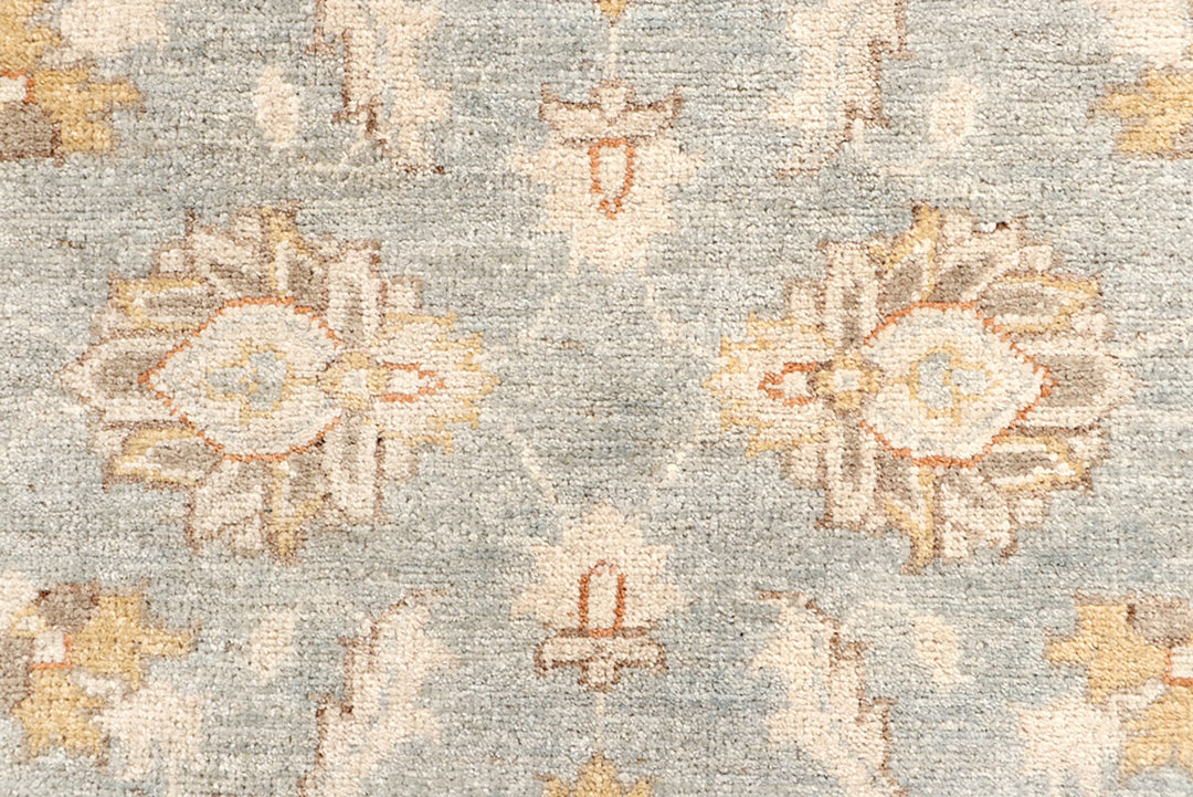 Silver Oushak 2'  8" x 9'  6" - No. QA32630