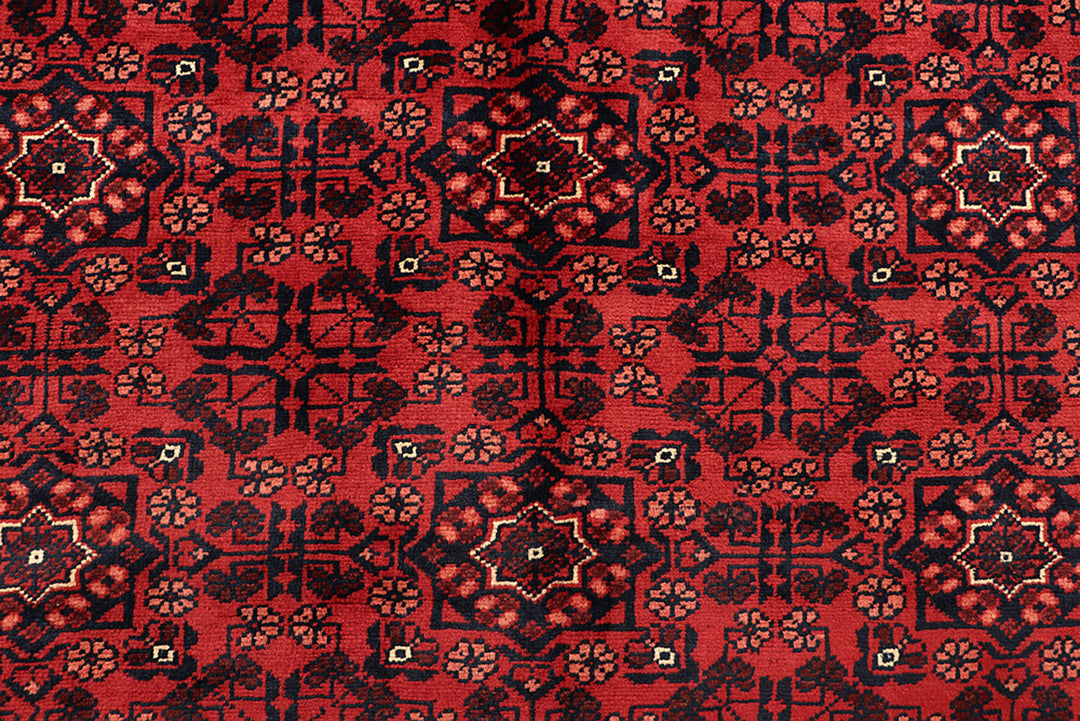 Maroon Khal Mohammadi 4'  9" x 5'  9" - No. QA52335