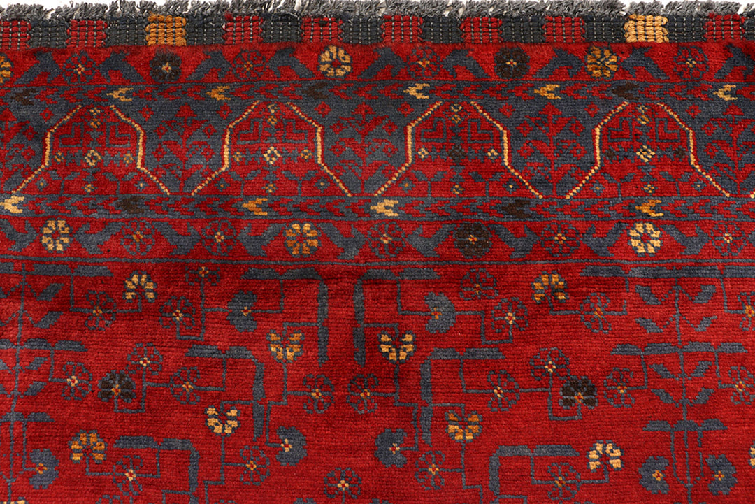 Dark Red Khal Mohammadi 4' 9 x 6' 2 - No. 69381