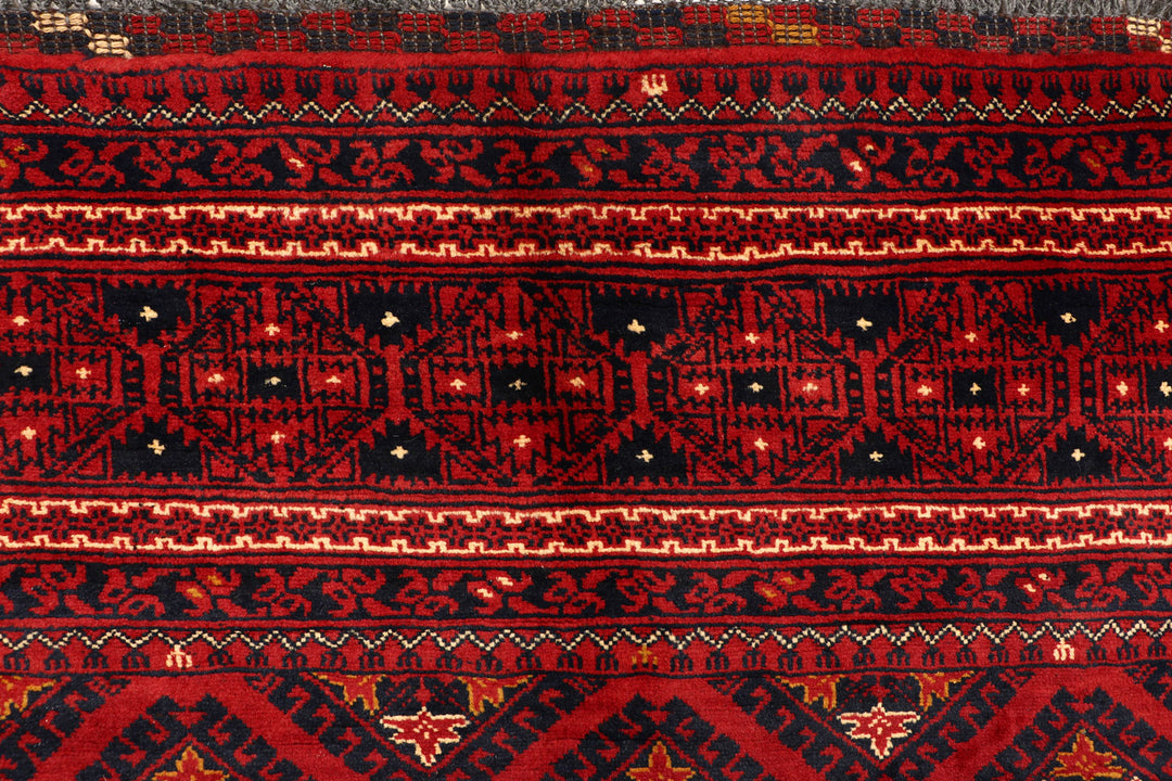 Firebrick Khal Mohammadi 4'  8" x 6'  4" - No. QA11158