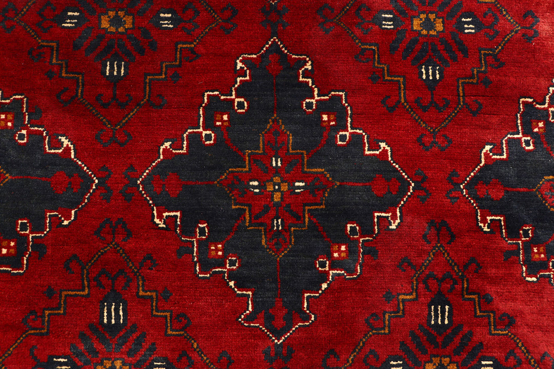 Maroon Khal Mohammadi 5'  10" x 7'  8" - No. QA42593