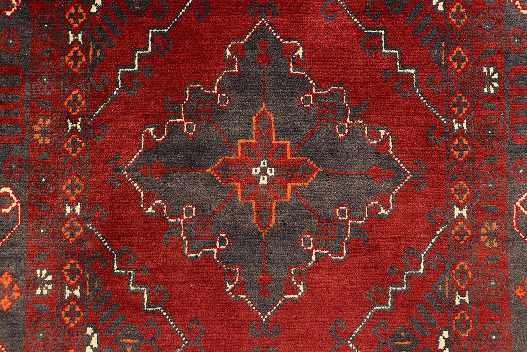 Maroon Khal Mohammadi 2'  11" x 9'  4" - No. QA32462