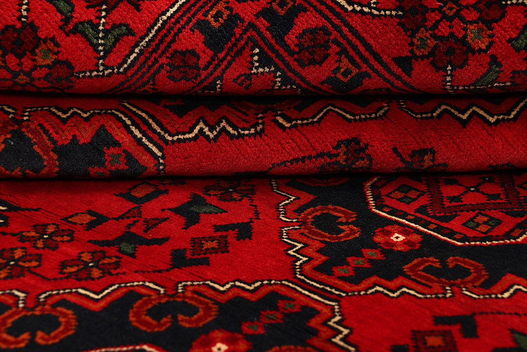 Dark Red Khal Mohammadi 4' 11 x 6' 8 - No. 69602