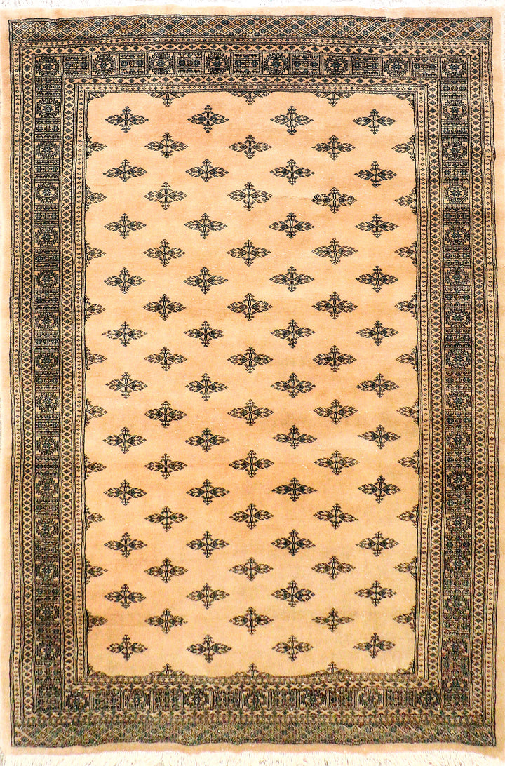 Bisque Butterfly 6' 8 x 10' 1 - No. 69625 - ALRUG Rug Store