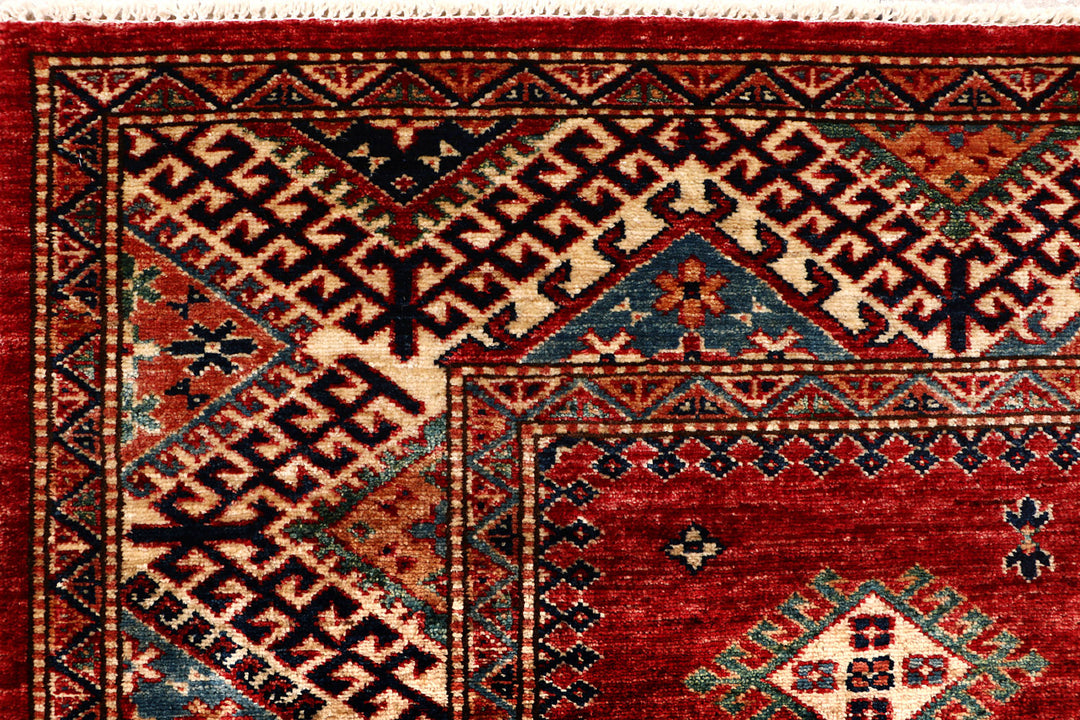 Firebrick Kazak 4' 11 x 6' 9 - No. 69847