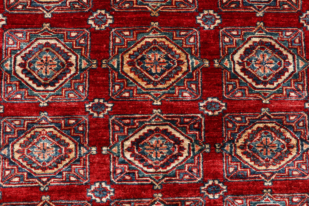 Firebrick Kazak 4' 11 x 6' 8 - No. 69863