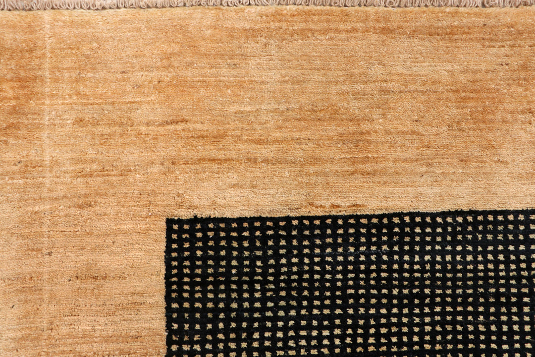 Bisque Gabbeh 4' 11 x 6' 4 - No. 69920