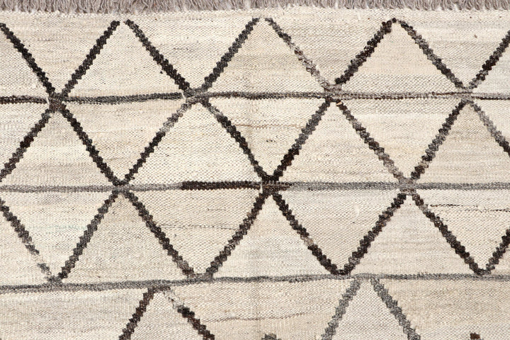 Multi Colored Kilim 8' 6 x 9' 11 - No. 70027