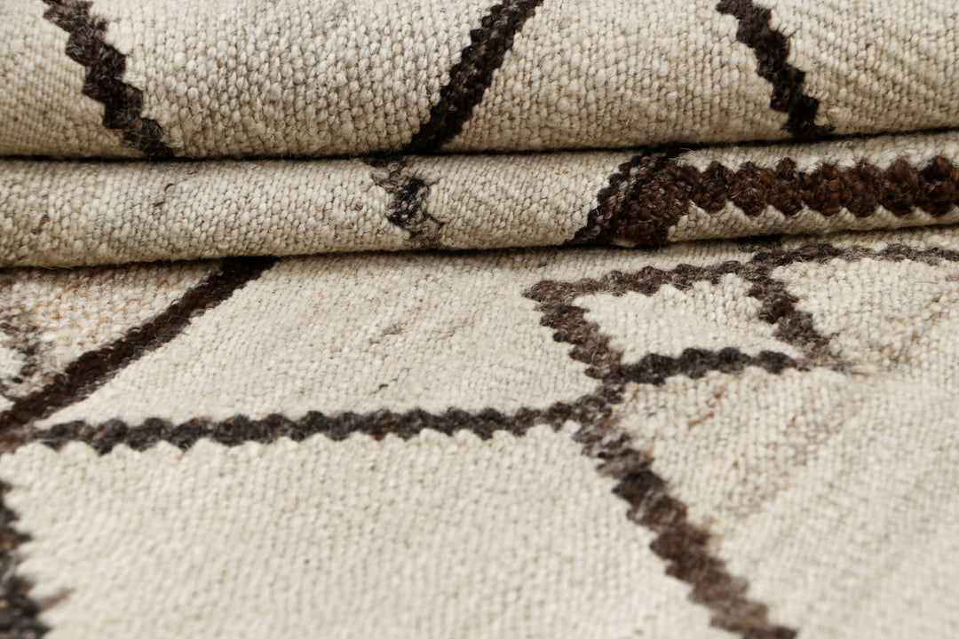 Multi Colored Kilim 8' 6 x 9' 11 - No. 70027