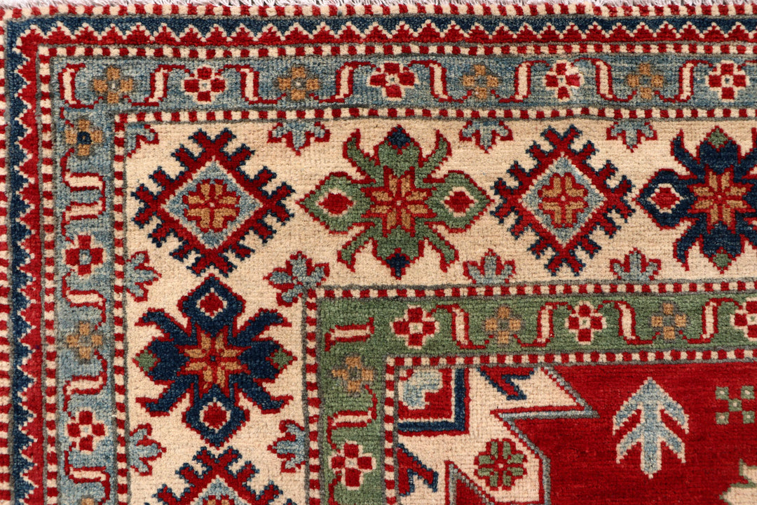 Firebrick Kazak 5' 1 x 6' 7 - No. 70158