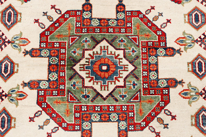 Cornsilk Kazak 6' 7 x 9' 7 - No. 70268