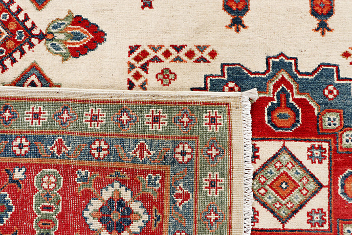 Cornsilk Kazak 6' 7 x 9' 7 - No. 70268