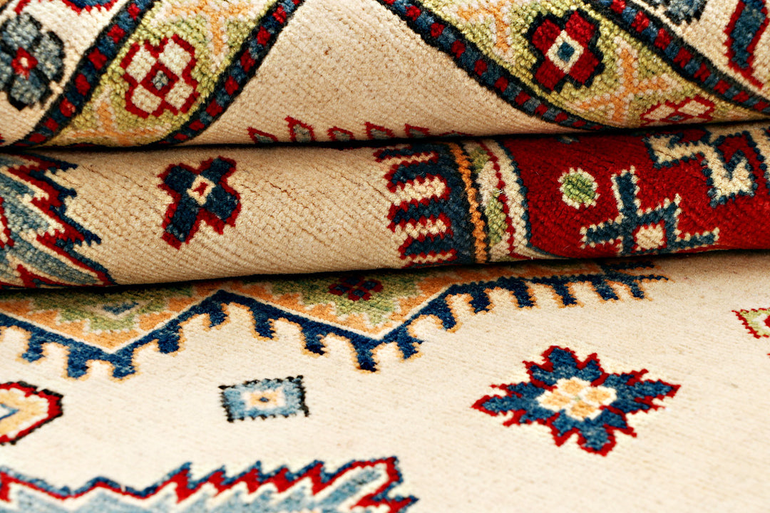 Blanched Almond Kazak 6' 9 x 9' 10 - No. 70271