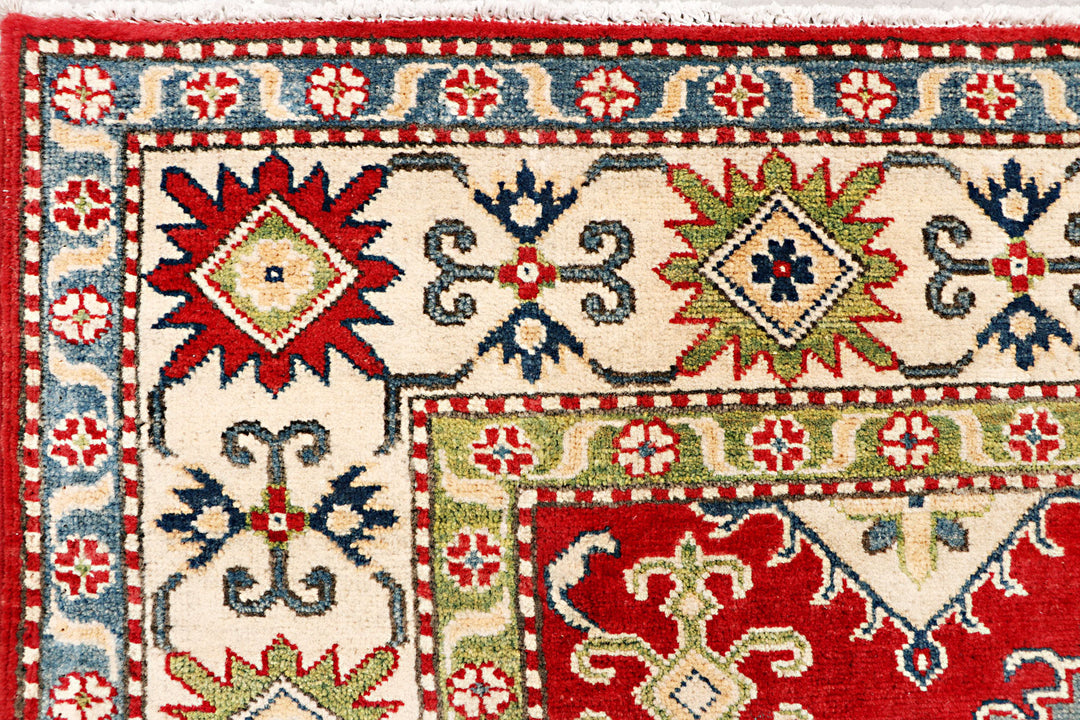 Dark Red Kazak 5' 1 x 6' 9 - No. 70298