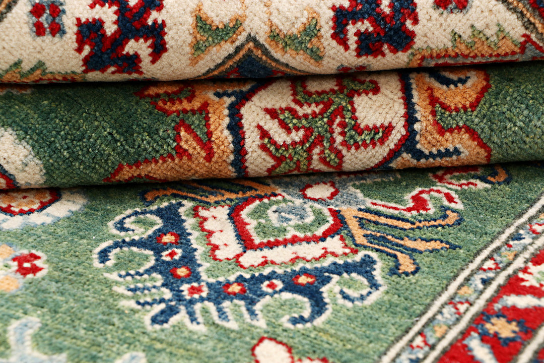 Darkgreen Kazak 5' 1 x 6' 10 - No. 70299