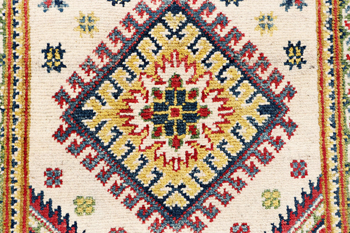 Cornsilk Kazak 2' 7 x 10' - No. 70315