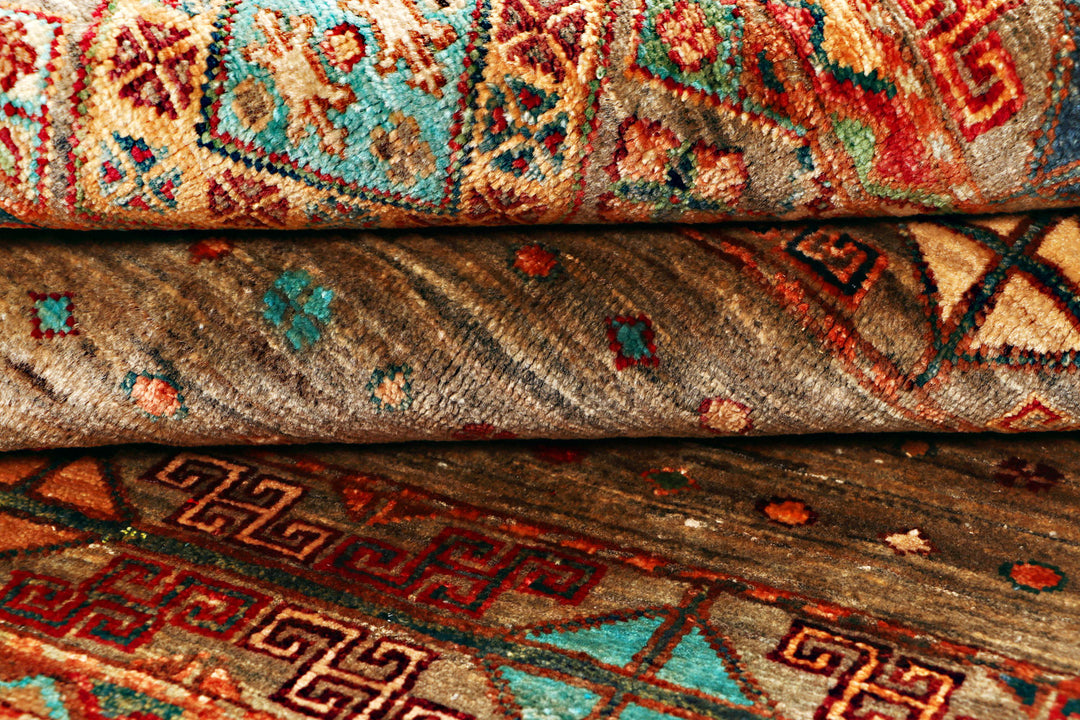 Tan Kazak 5' x 6' 8 - No. 70865