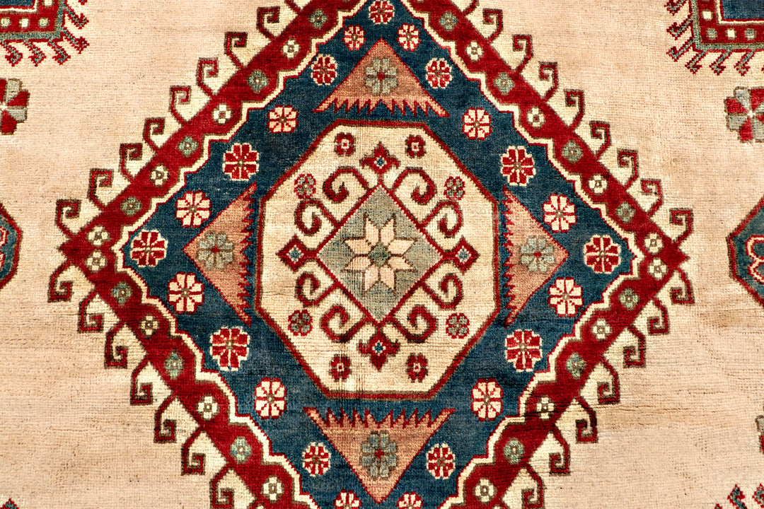 Cornsilk Kazak 8' 1 x 11' 5 - No. 71054