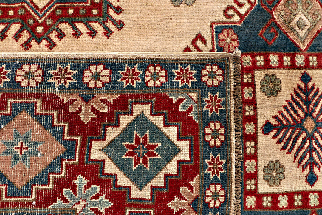 Cornsilk Kazak 8' 1 x 11' 5 - No. 71054