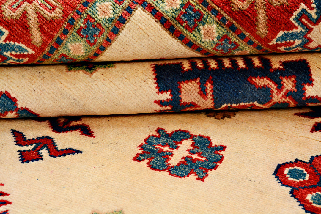 Blanched Almond Kazak 4' 10 x 6' 4 - No. 71329