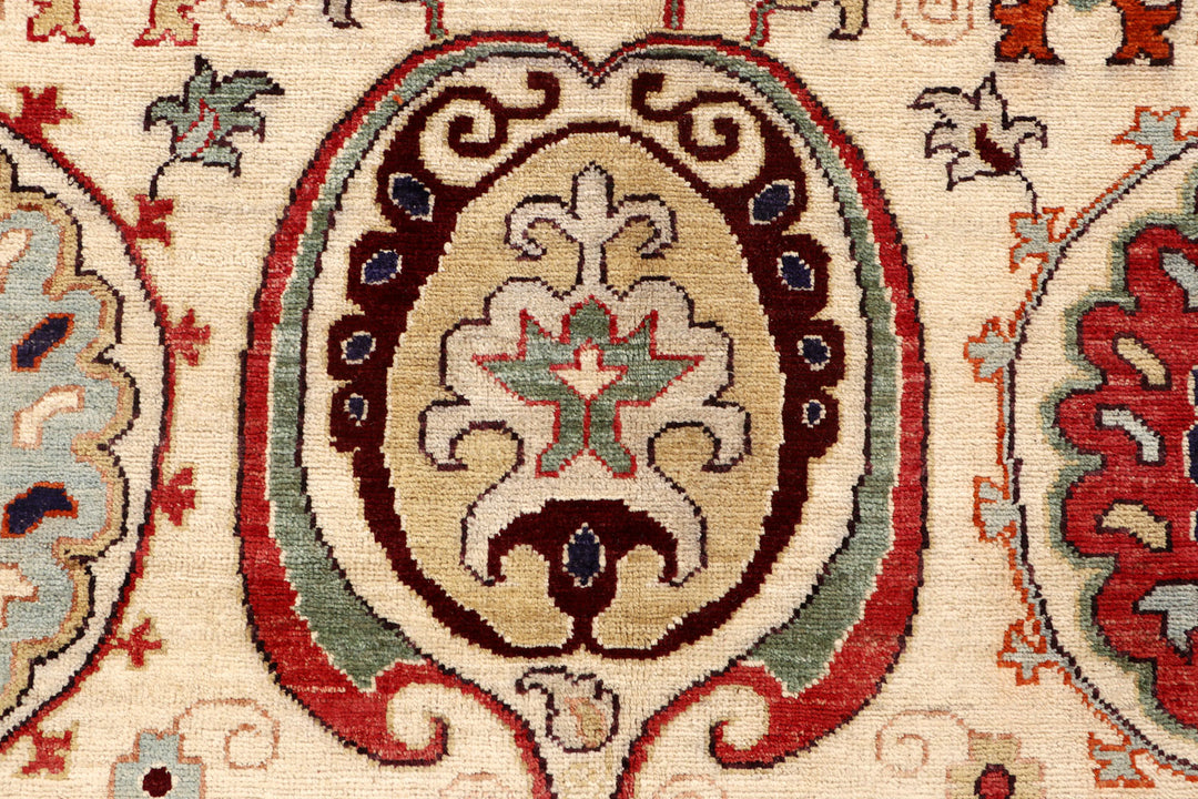 Bisque Ikat 7'  10" x 9'  11" - No. QA90512