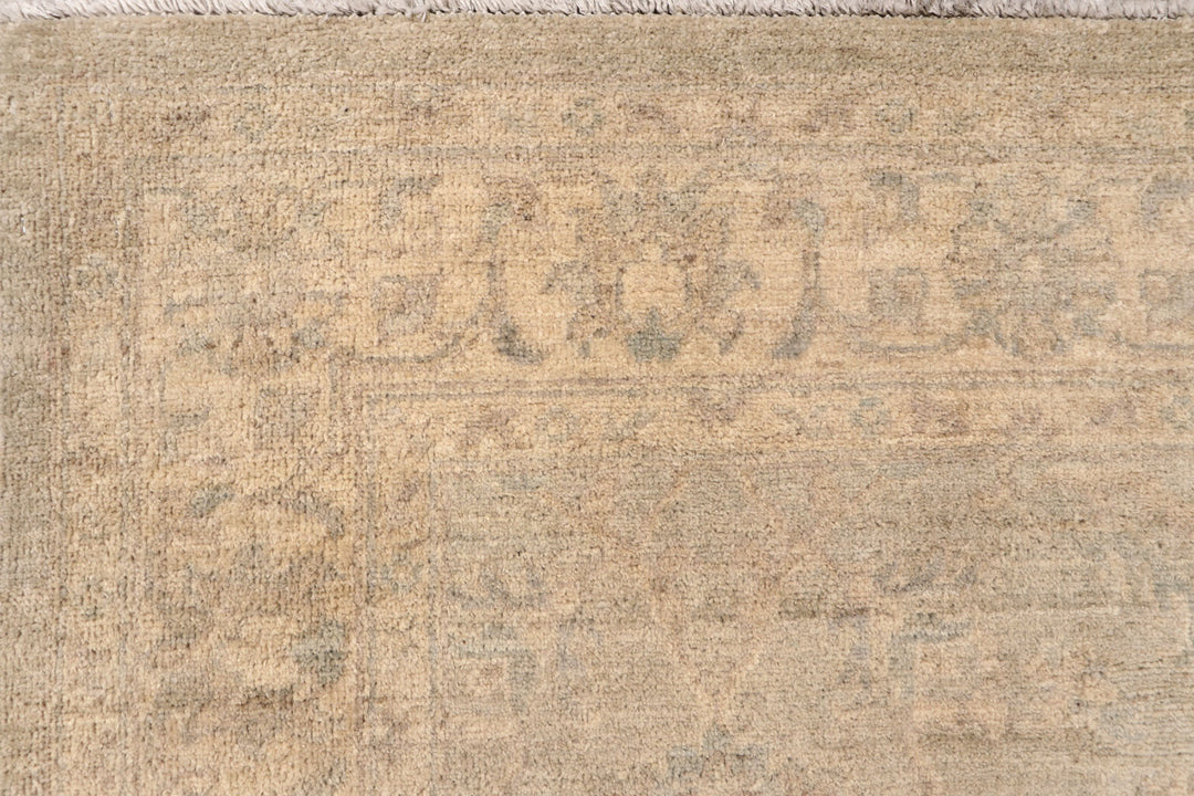 Silver Ziegler 5'  1" x 7'  2" - No. QA73618