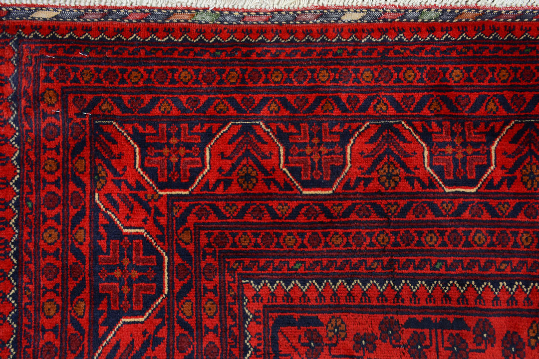 Red Khal Mohammadi Rug 4' 10 x 6' 6 Hand-Knotted detail